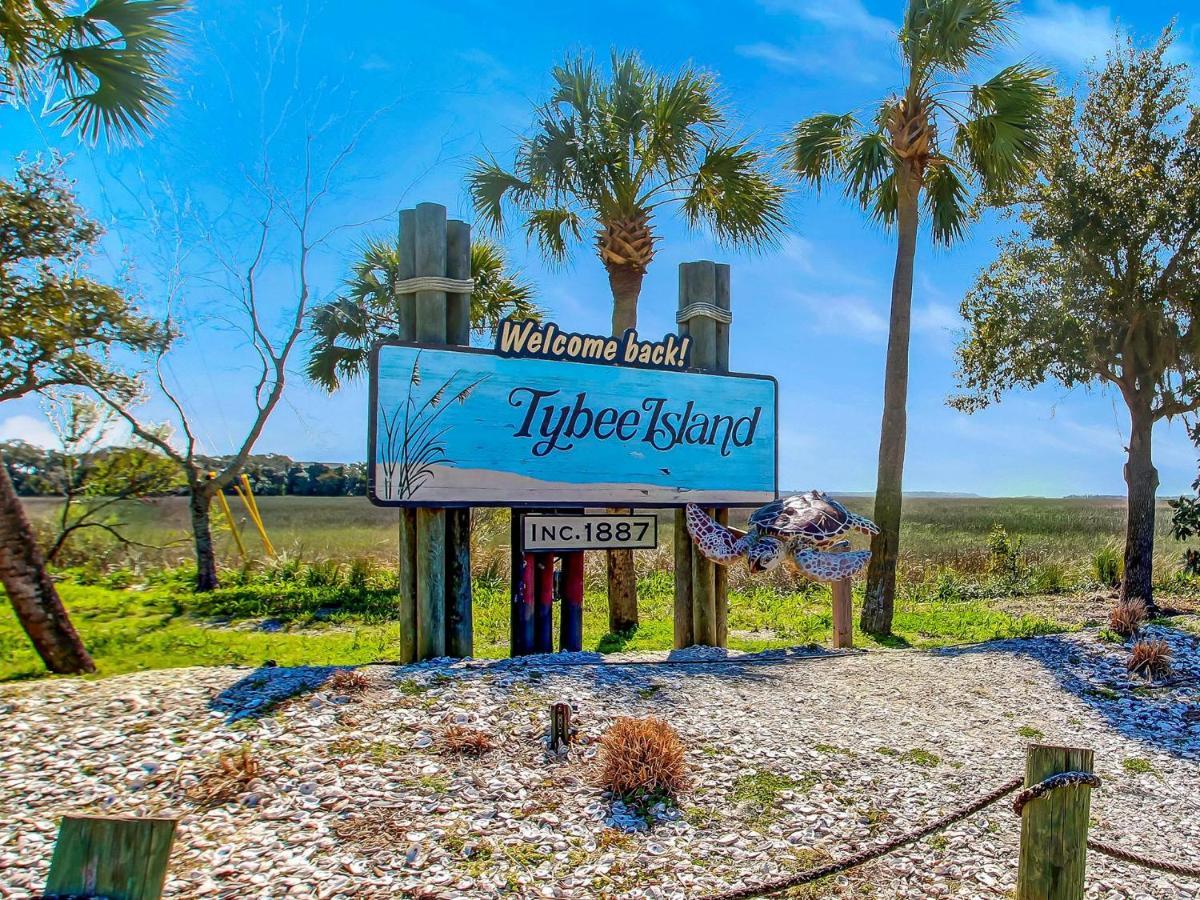 Salty Shores Villa Tybee Island Exterior photo